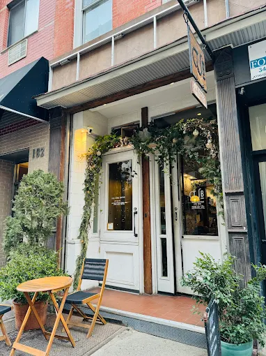 Urban Backyard, entrance